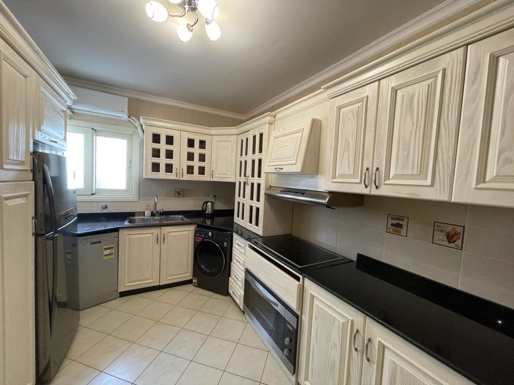 3 bedrooms Apartment With All Furniture In Maadi Sarayat.