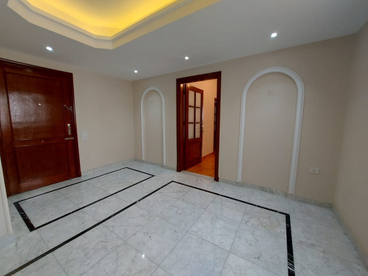 Bright 220 sqm Family Apartment In Zamalek