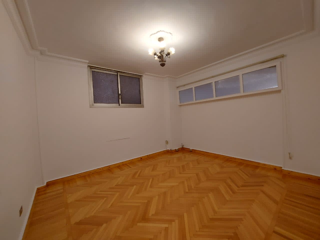 Bright 3BR Apartment in Prime Zamalek Location