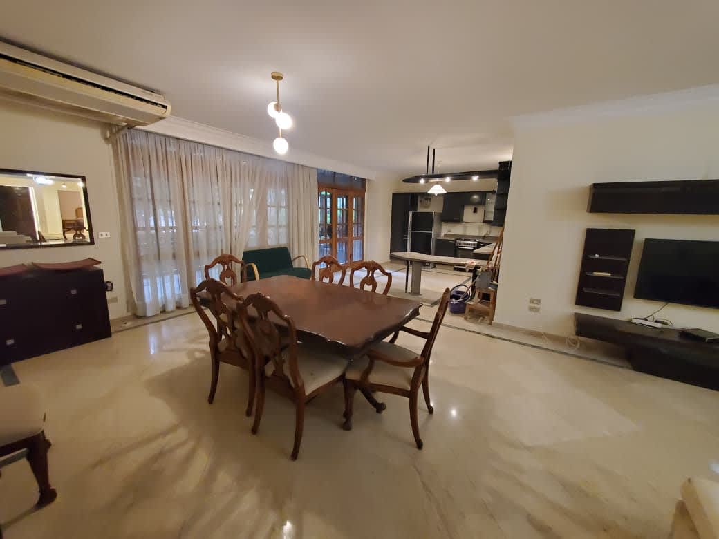 Peaceful Ground Floor Apartment With Garden In Sarayat Maadi.