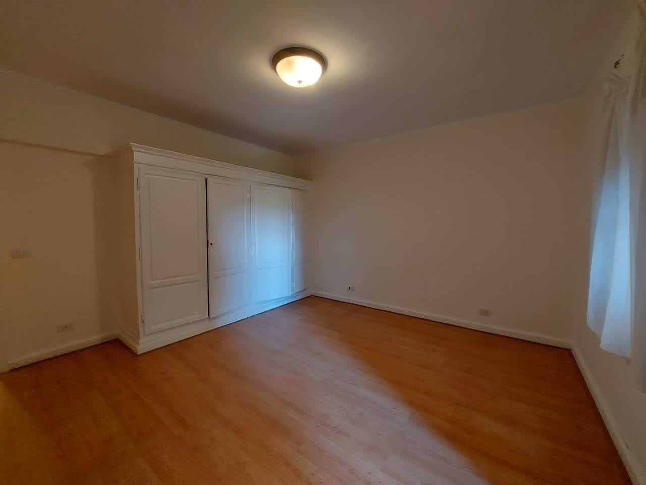 Bright 2BR Apartment with Green Views In Zamalek