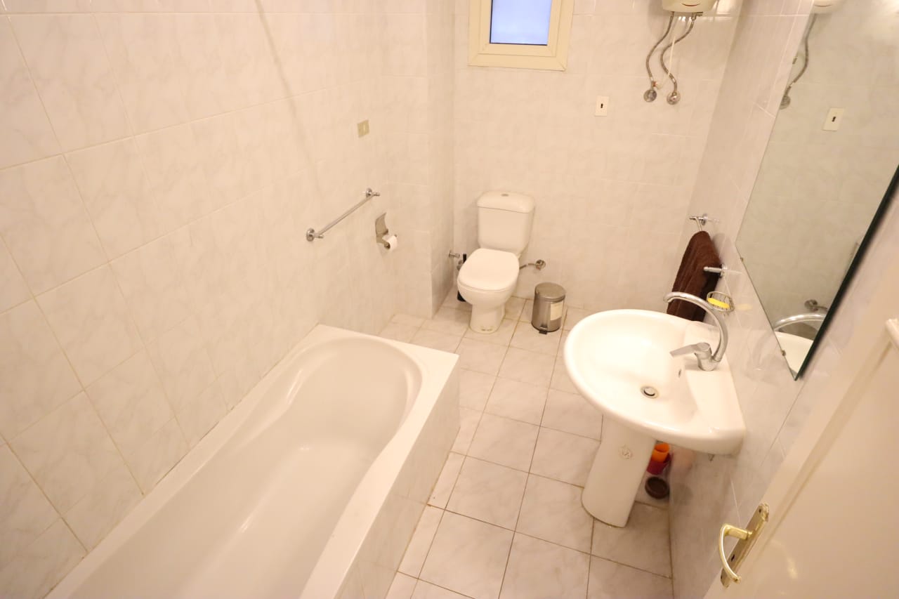 Fully Furnished 3 BR Apartment in Maadi