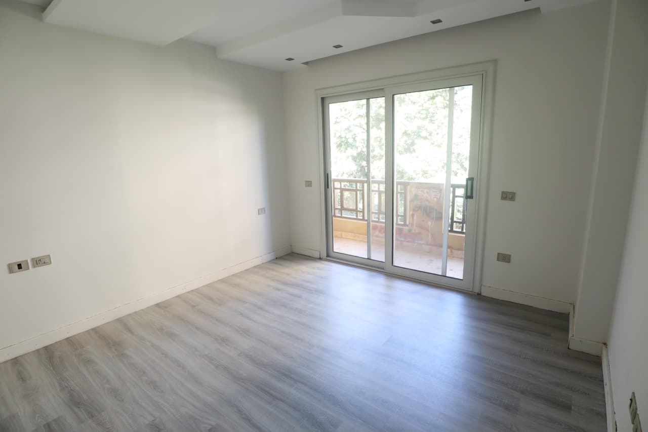 High-End Duplex Penthouse with Open Views In Maadi, Sarayat 