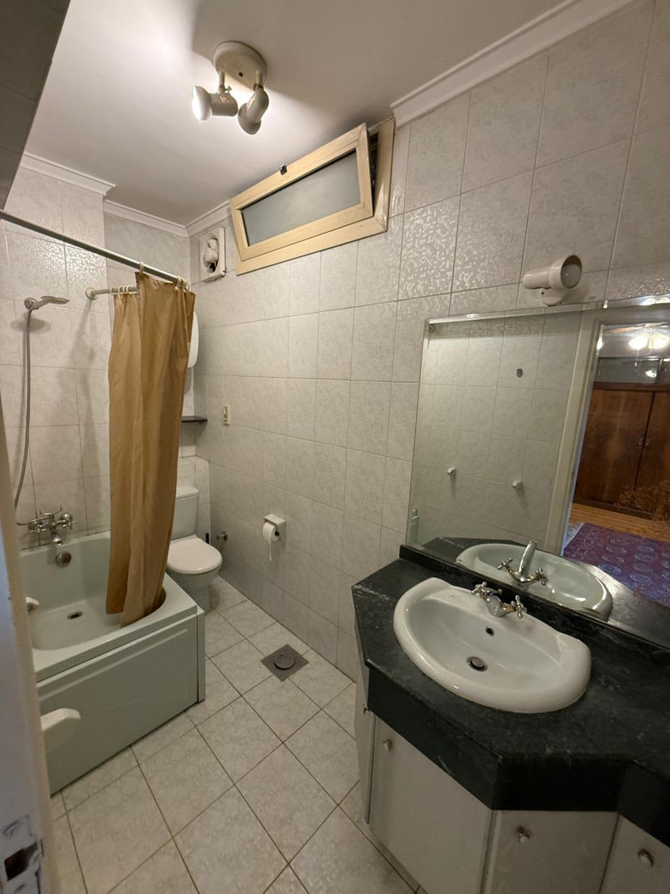 Comfortable Sunny Apartment In Prime Maadi Sarayat.
