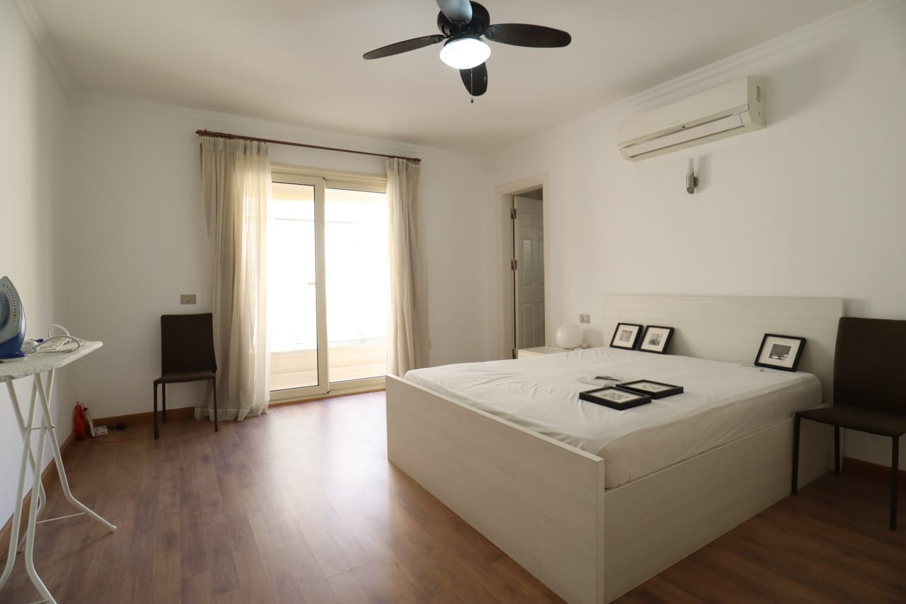 Stunning Penthouse With Prime Views In Maadi Sarayat.