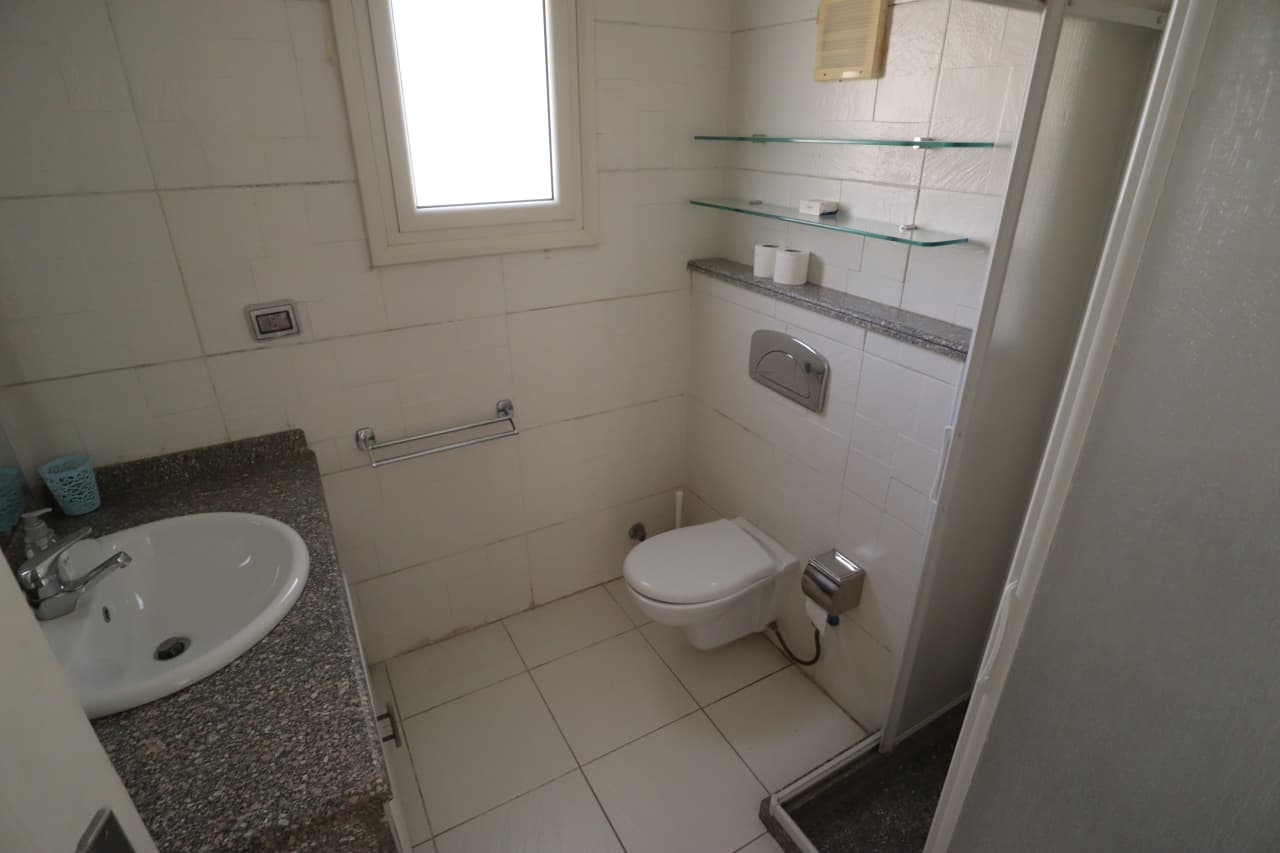 Stunning Penthouse With Prime Views In Maadi Sarayat.
