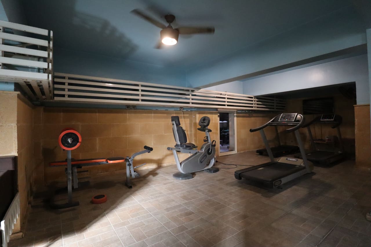 Stunning Penthouse With Prime Views In Maadi Sarayat.