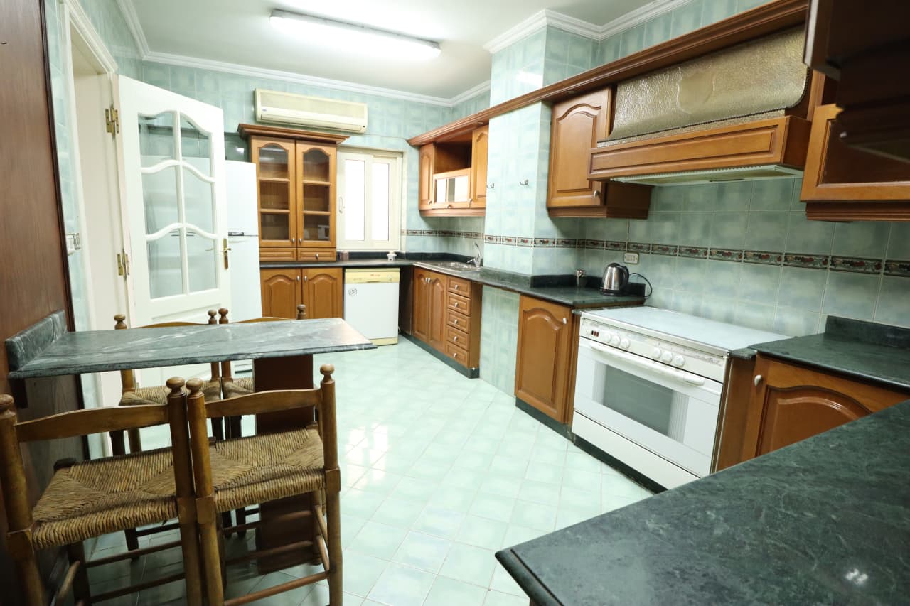 A Warm & Spacious 4BD Furnished Apartment In Maadi Sarayat.
