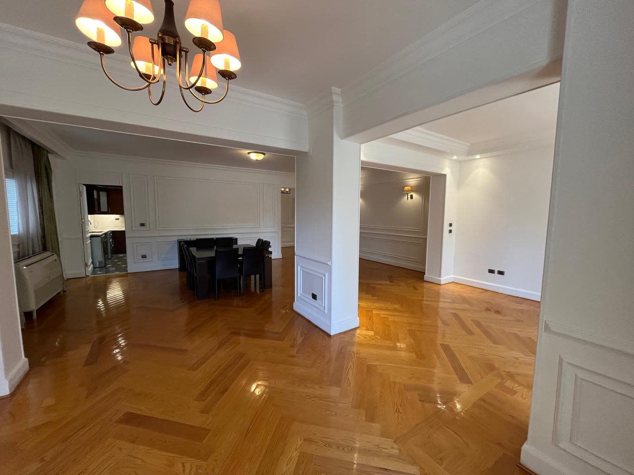 Apartment In Prime Location With Nile View In Zamalek