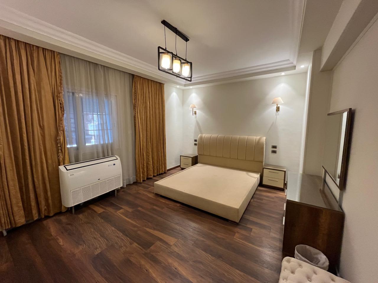 Apartment In Prime Location With Nile View In Zamalek