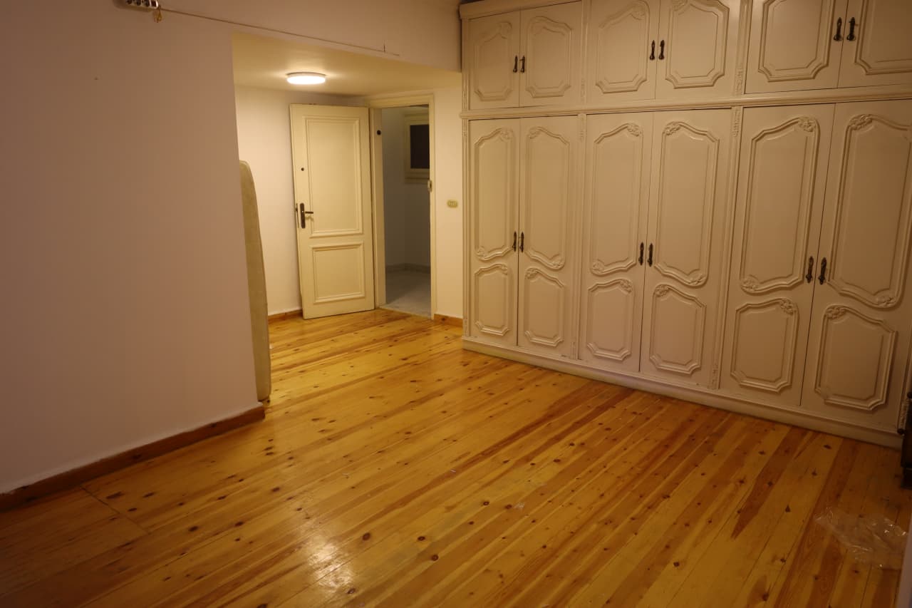 Bright 3BR Apartment in a Prime Location in Maadi