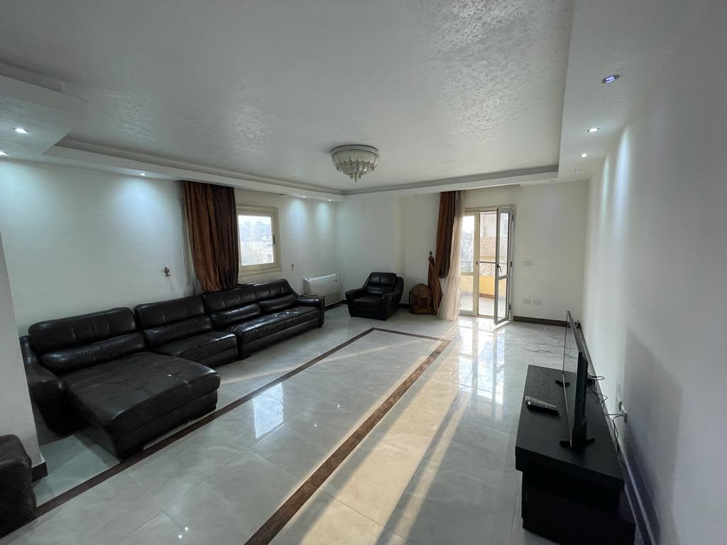 Modern Living In A Furnished Apartment In Maadi Sarayat.