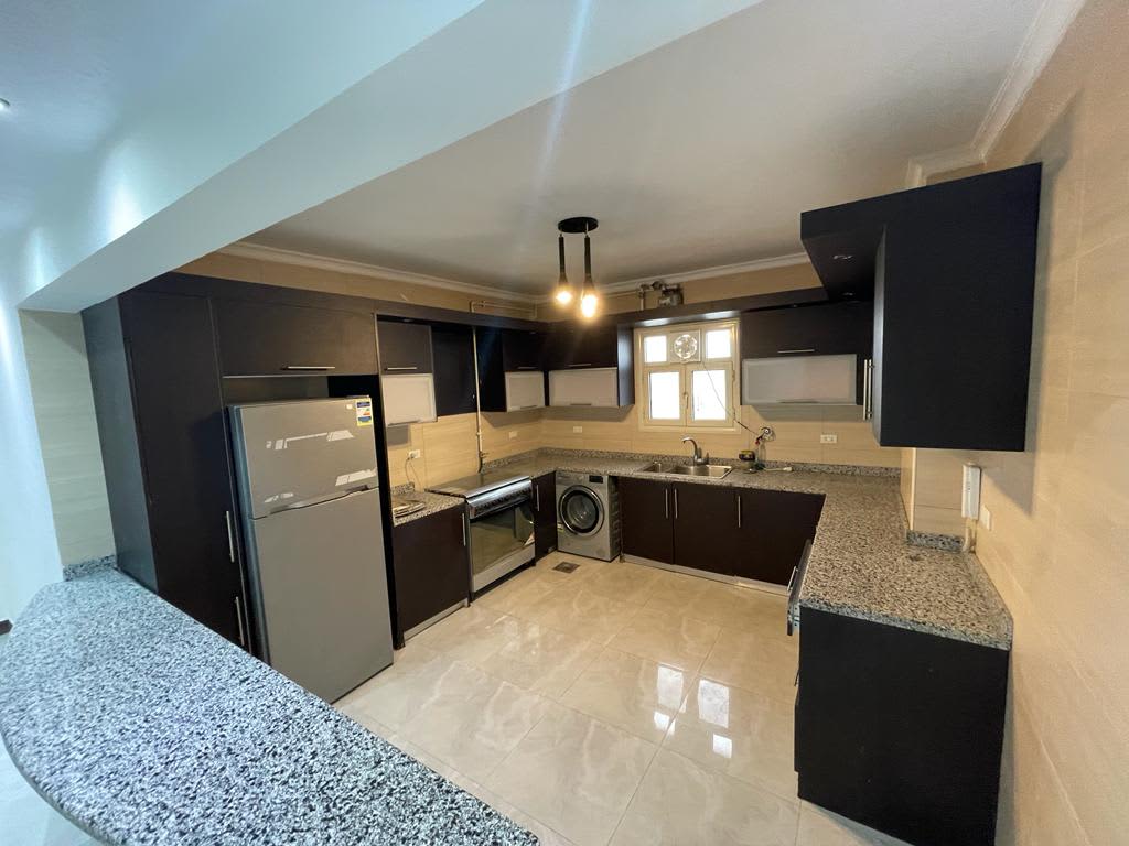 Modern Living In A Furnished Apartment In Maadi Sarayat.