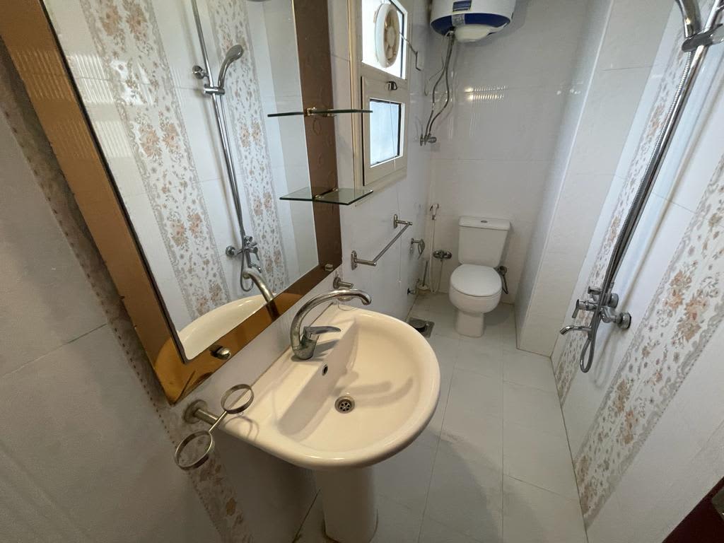 Modern Living In A Furnished Apartment In Maadi Sarayat.