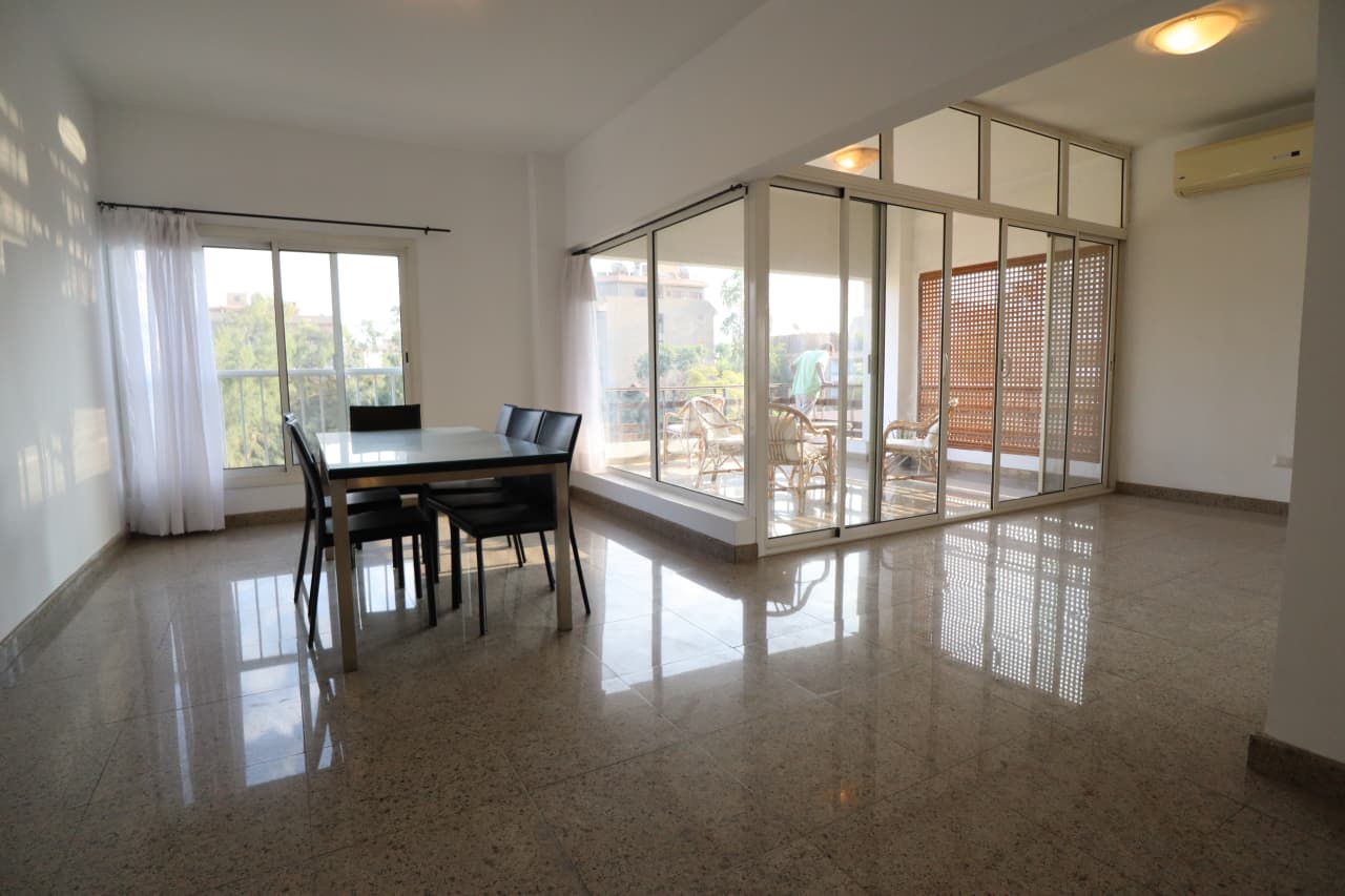 Stylish 3 Bedroom Apartment with Balcony in Maadi