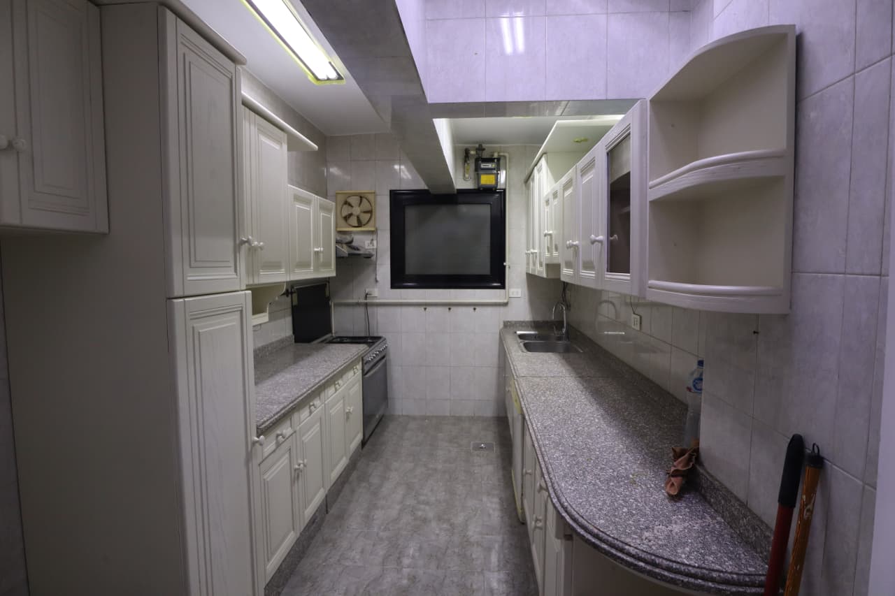 Premium 3 bedrooms Semi-Furnished Flat in Maadi Degla