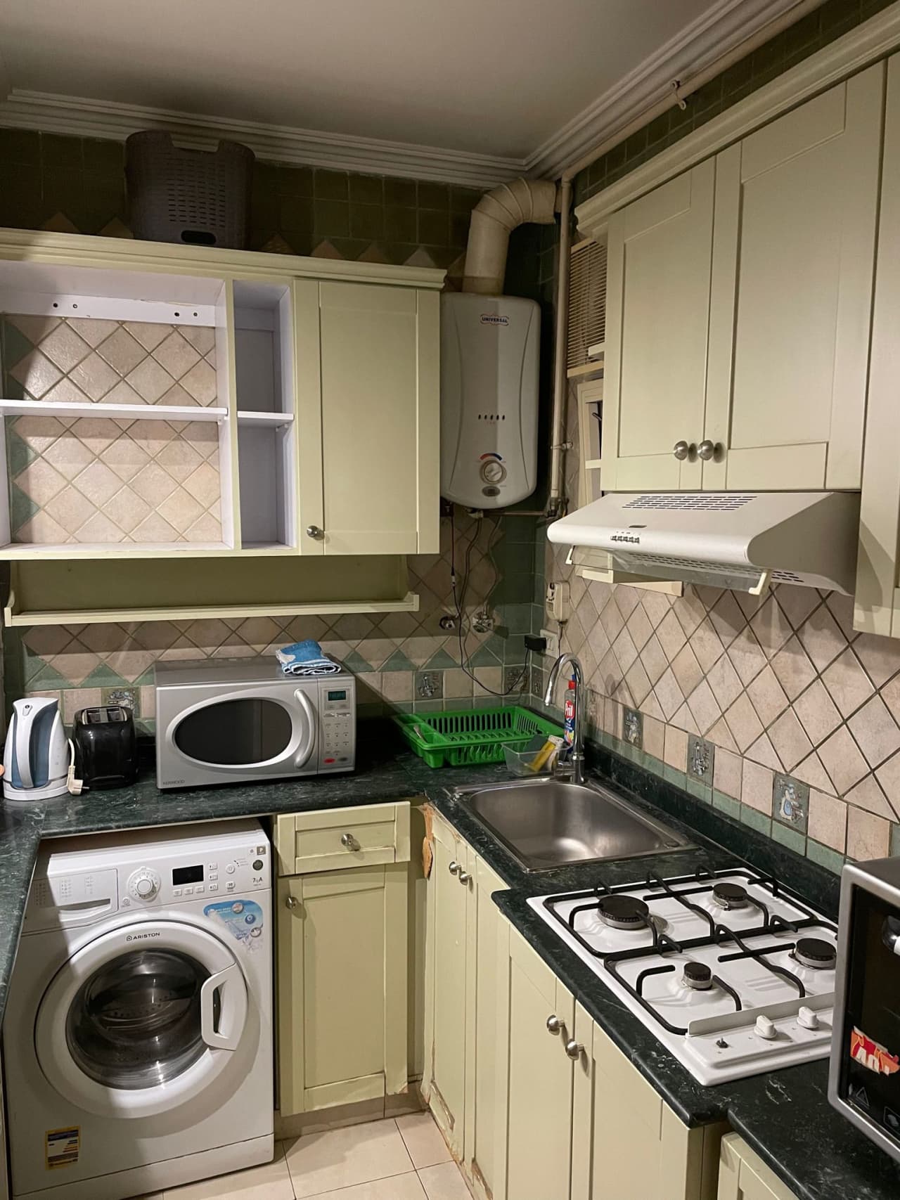 Peaceful Homey Furnished Apartment In Maadi Sarayat.