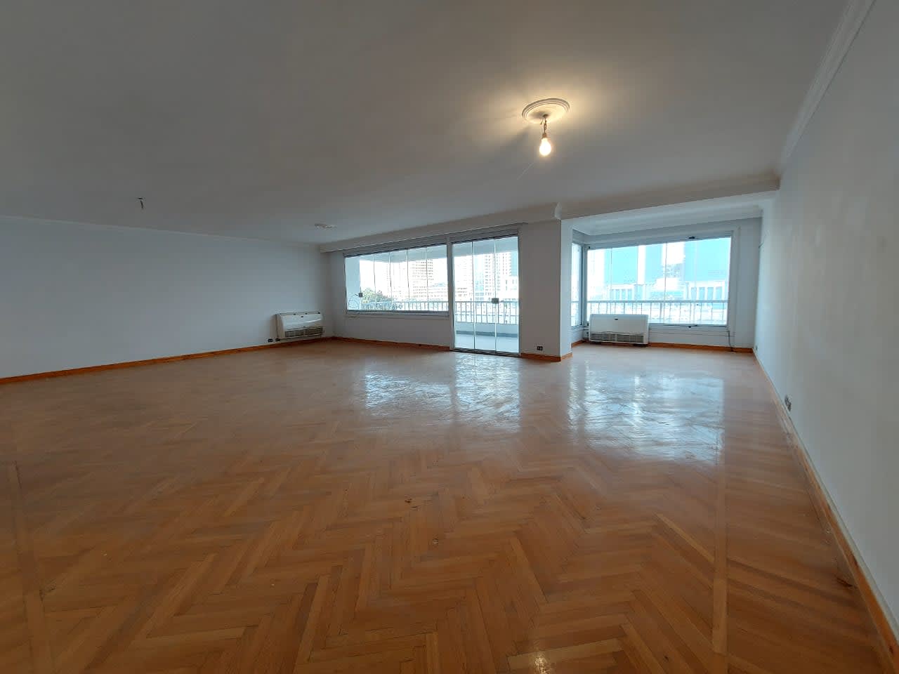 Spacious 4 Bedroom Apartment in a Prime Zamalek Location