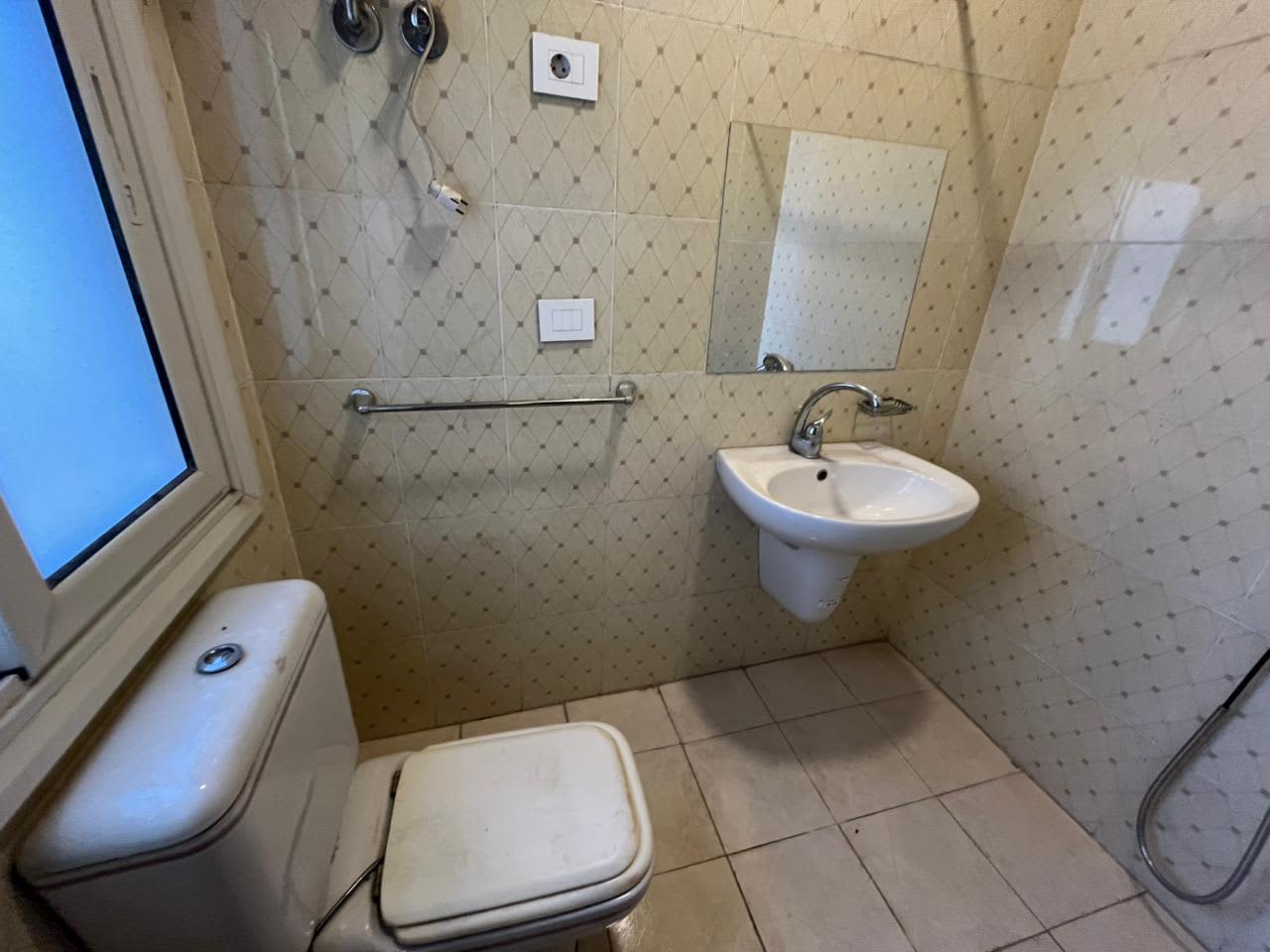Specious Apartment With Overlooking Sea In Zamalek.
