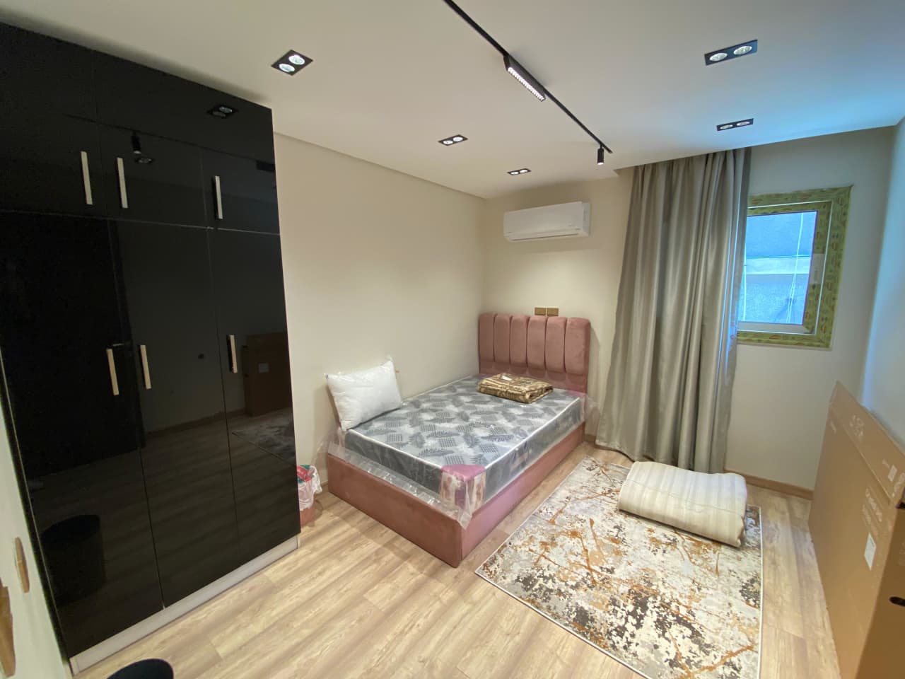 Apartment Modern Furnishing In Maadi Sarayat