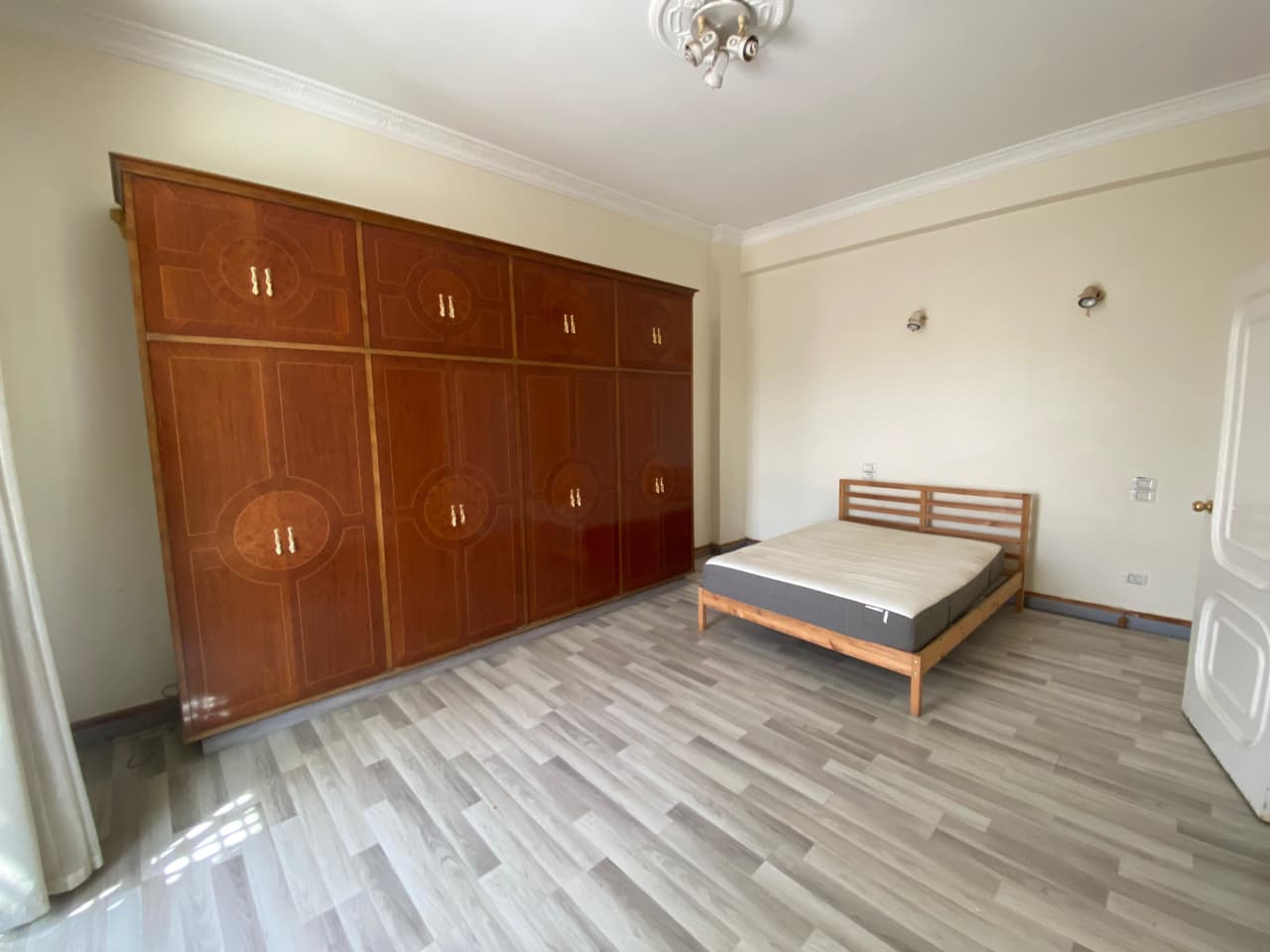 Spacious Semi-Furnished Penthouse in Maadi Sarayat