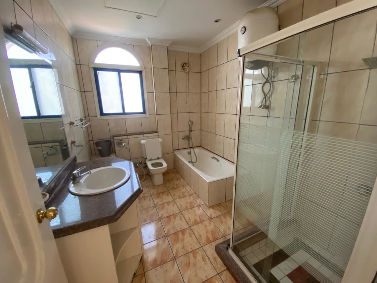 Spacious Semi-Furnished Penthouse in Maadi Sarayat