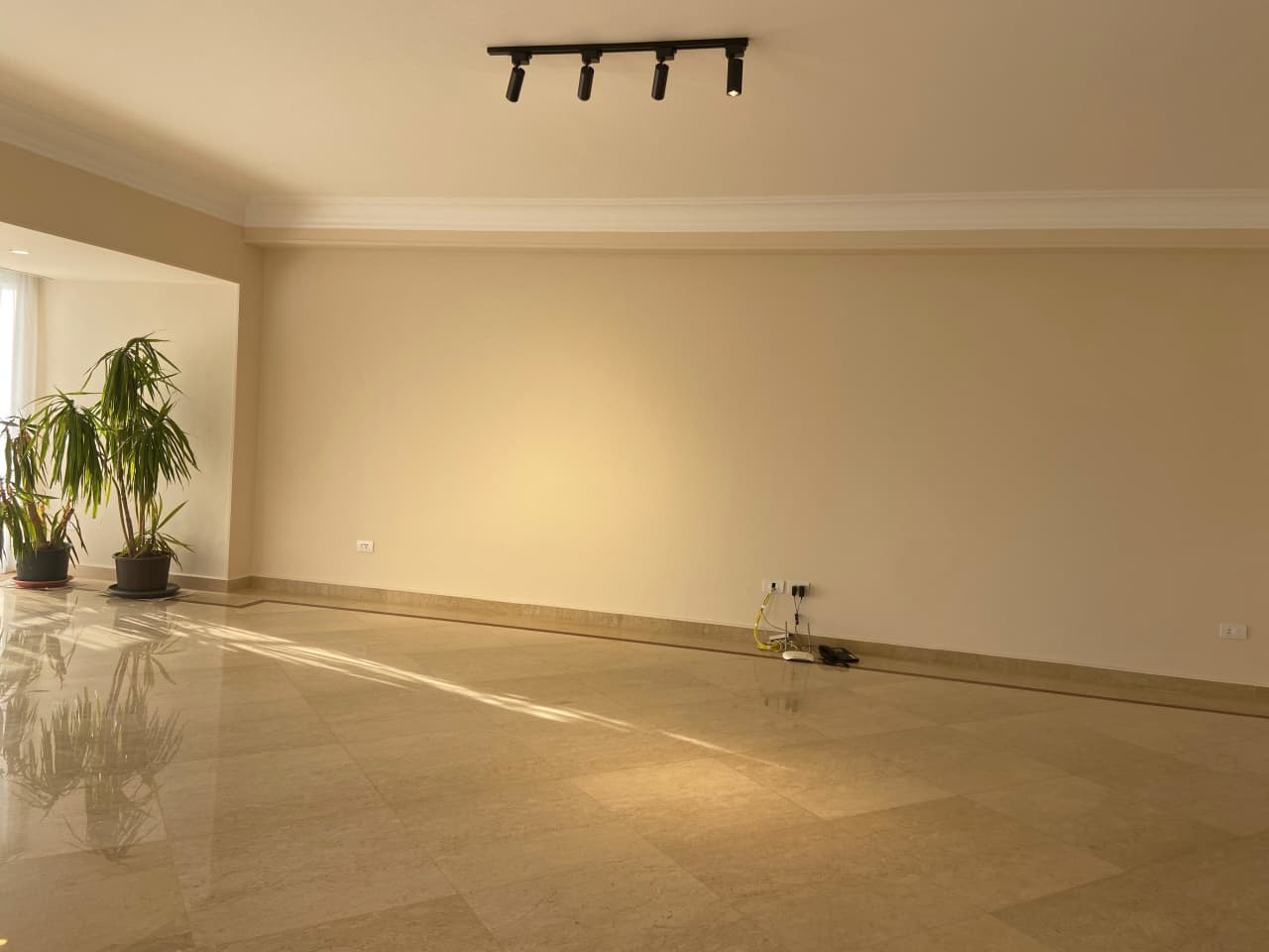 Specious Duplex Penthouse For Rent In Sarayat|500m².
