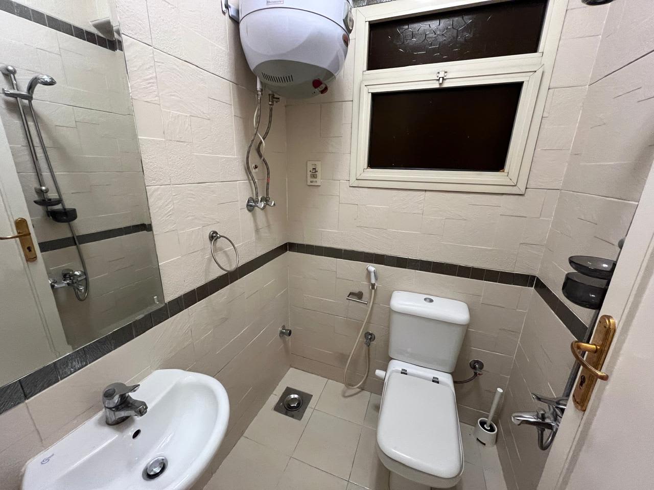 Apartment With 3 generous bedrooms In Zamalek North.