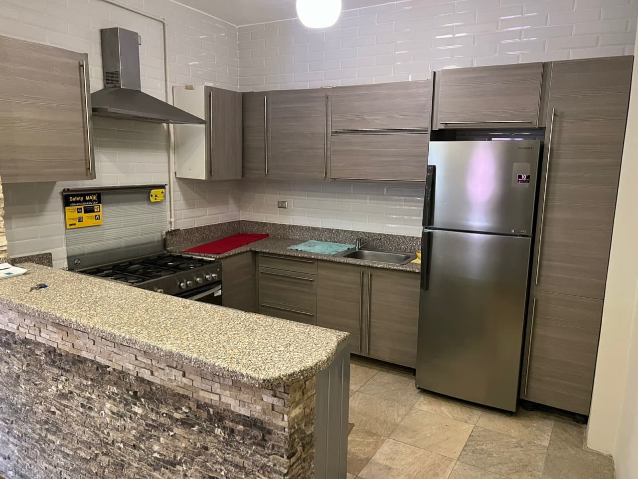 Modern Apartment With American Kitchen Located In Maadi Sarayat.
