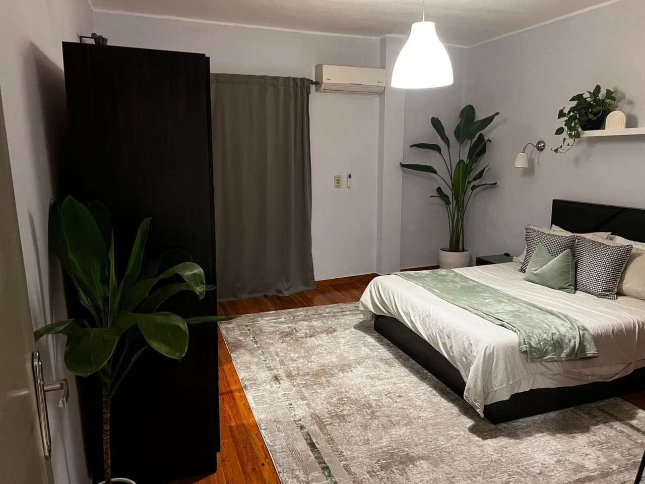 Modern Apartment With American Kitchen Located In Maadi Sarayat.