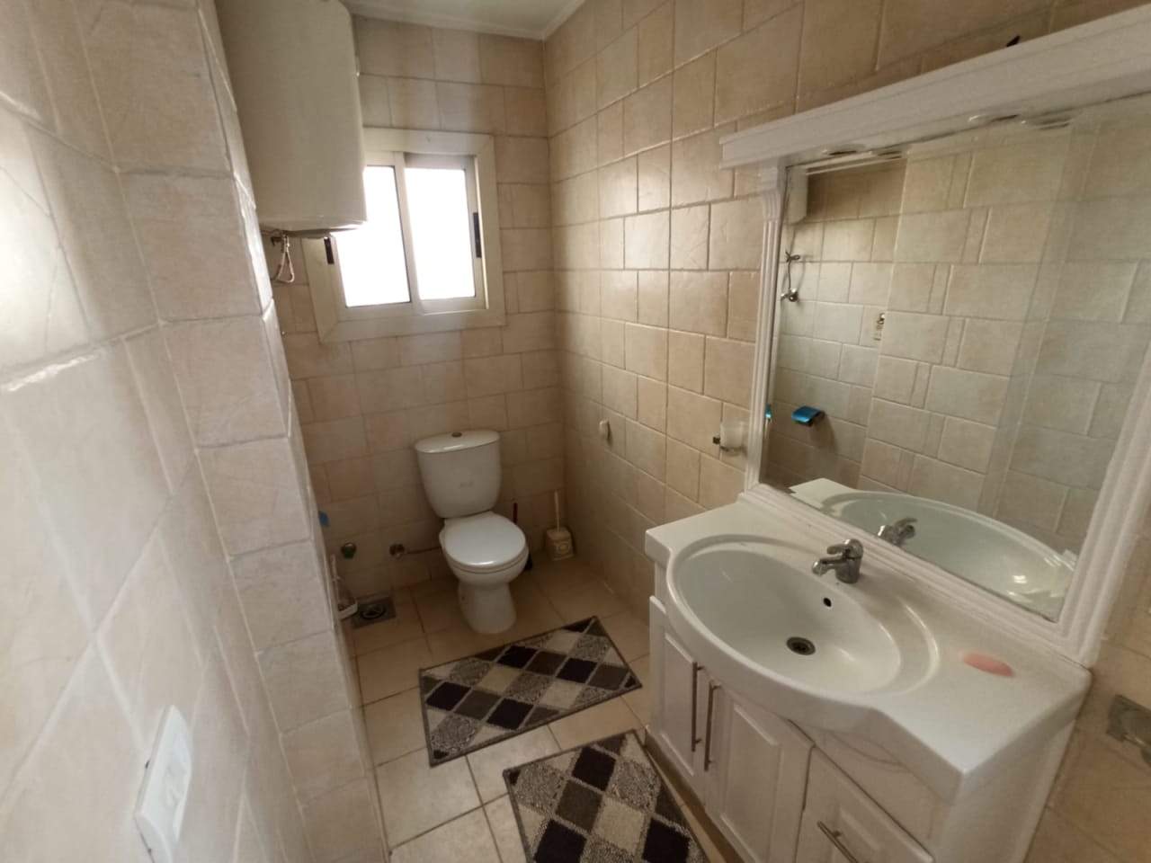Warm & Elegant Fully Furnished Apartment In Maadi Degla.
