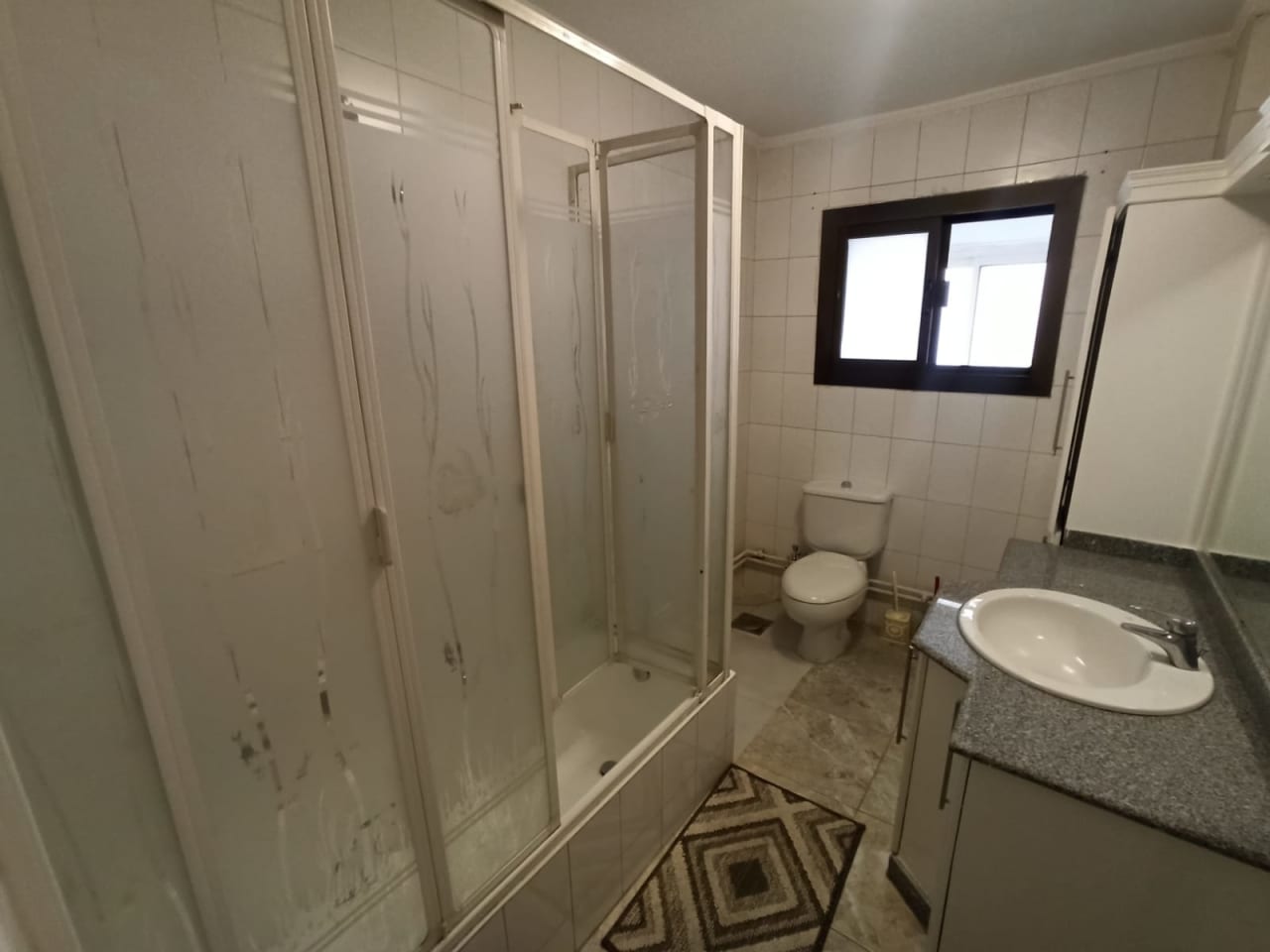 Warm & Elegant Fully Furnished Apartment In Maadi Degla.