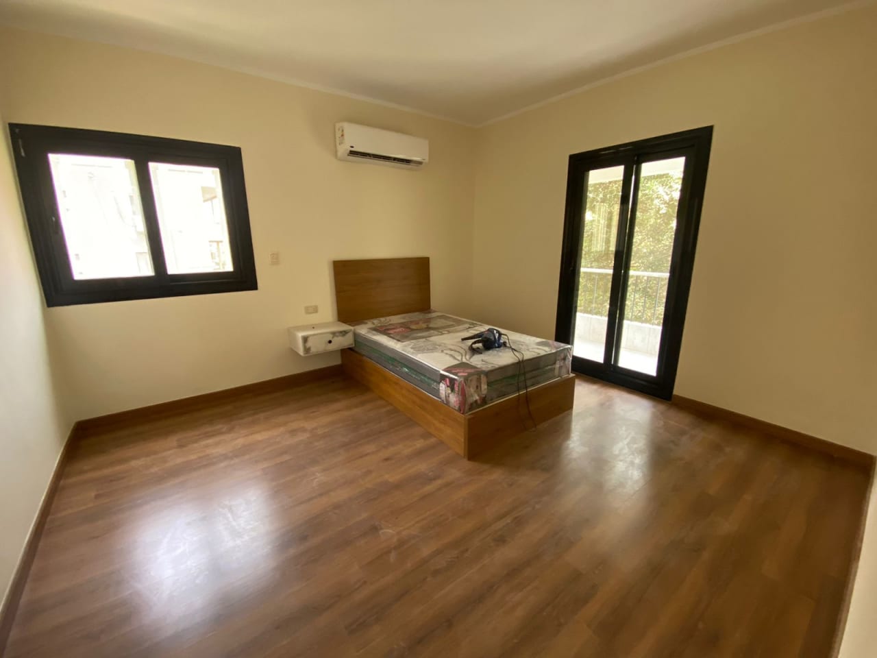 Beautiful Bright Apartment In The Heart Of Degla Maadi.