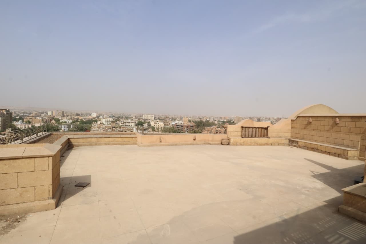 4 bedroom Penthouse for rent in Sarayat