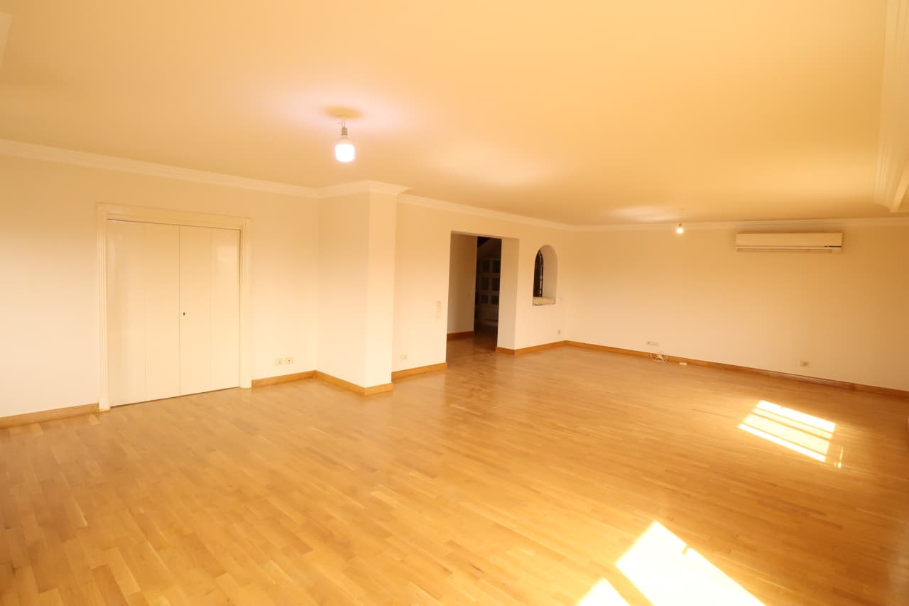 Modern Semi-Furnished Penthouse In The Heart Of Maadi Sarayat.