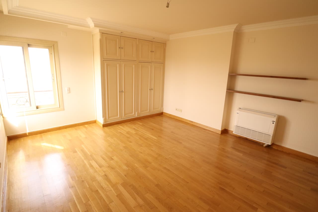 Modern Semi-Furnished Penthouse In The Heart Of Maadi Sarayat.