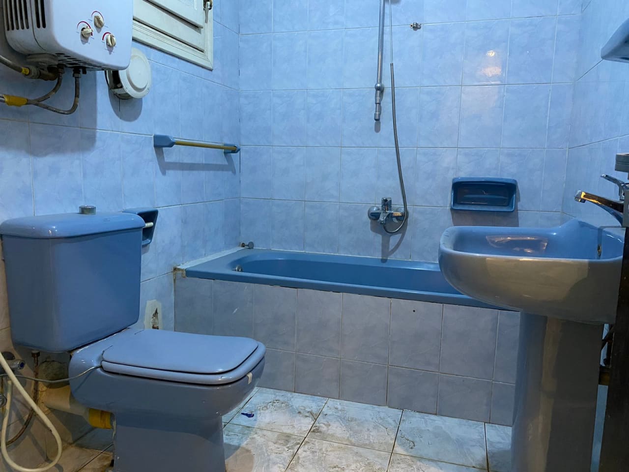 Well-Located Unfurnished Apartment For Rent In Degla Maadi.