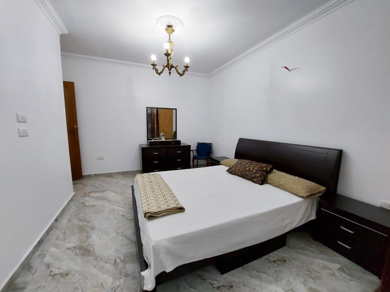 Relax Apartment In The Heart Of Zamalek|180m²|brightly.
