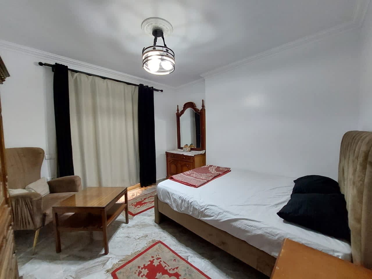 Relax Apartment In The Heart Of Zamalek|180m²|brightly.