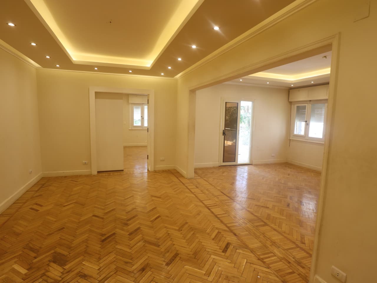 3 bedroom Apartment for rent in Sarayat