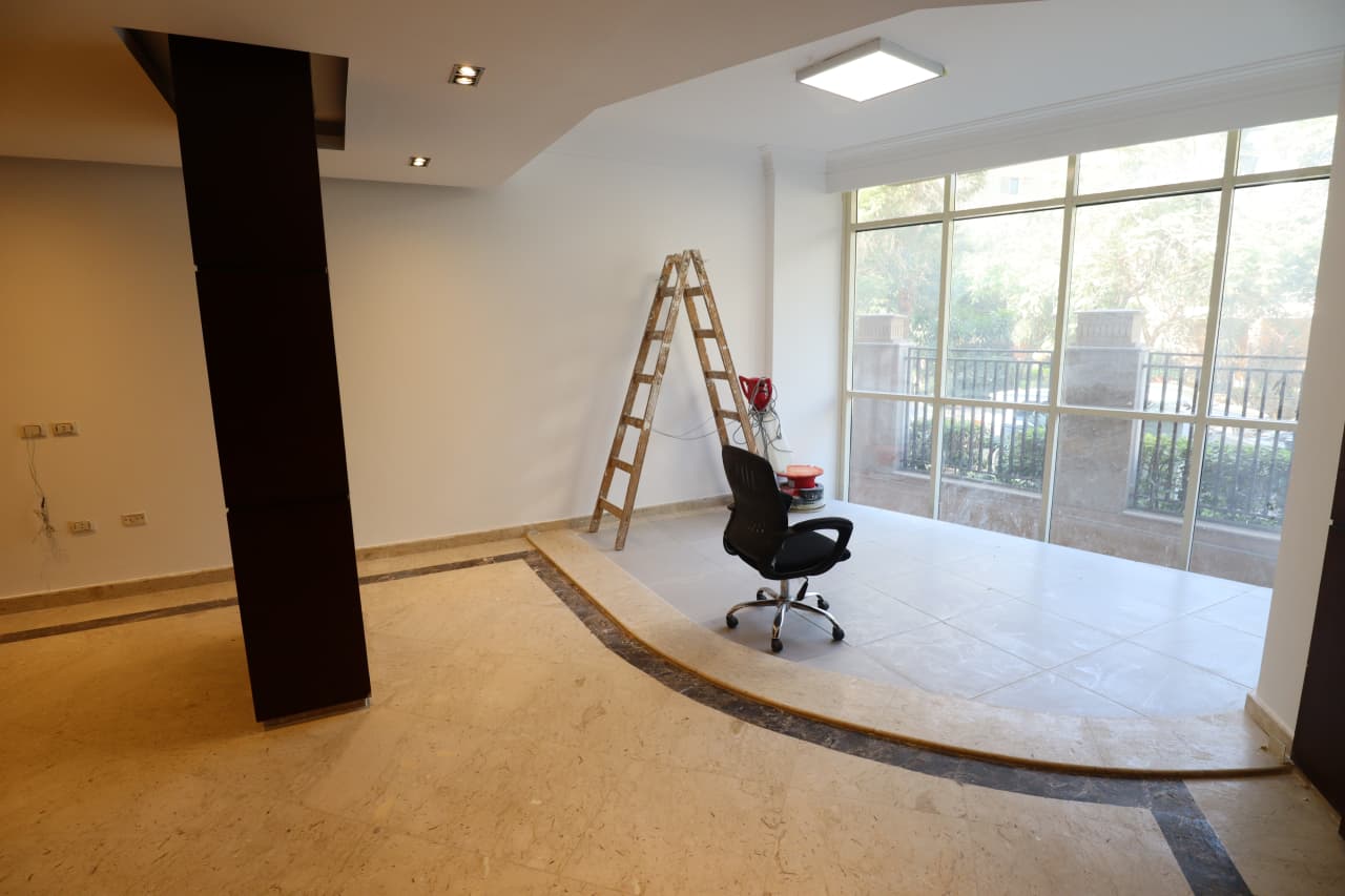 3 bedroom Office for rent in Degla