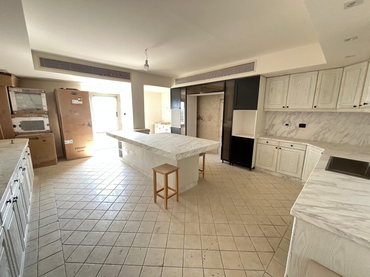 Semi-Furnished Apartment For Rent In Maadi Sarayat|180m².