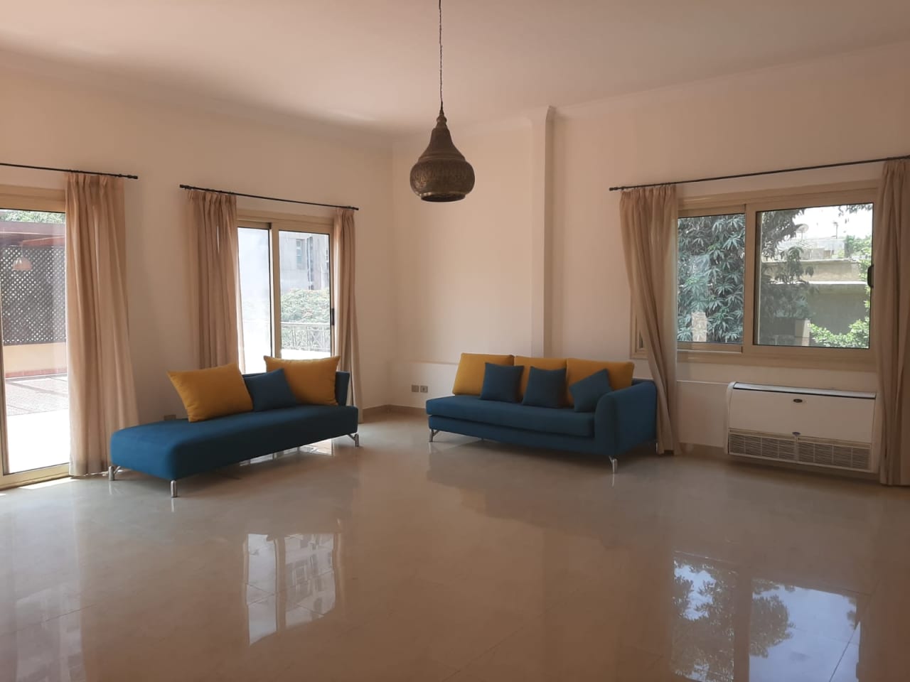 Penthouse With Private Entrance In The Heart Of Maadi Sarayat