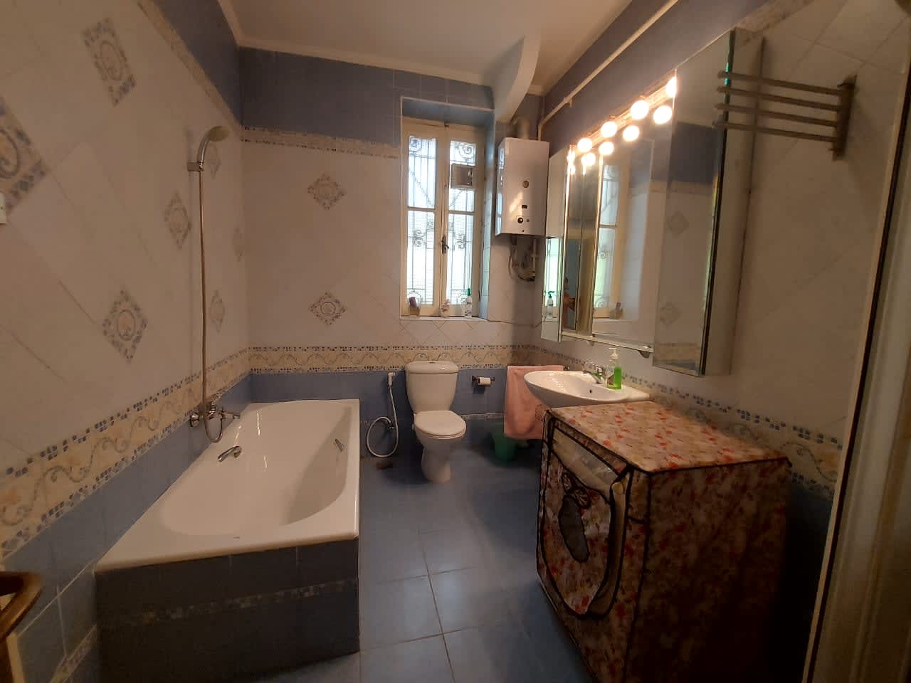 Charming Ground Floor for Rent with Private Garden
