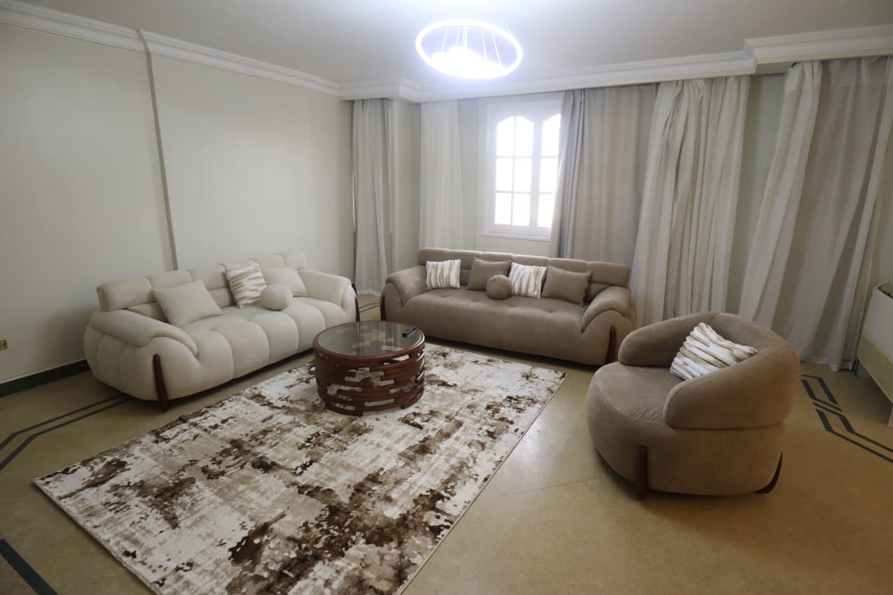 3 bedroom Apartment for rent in Degla
