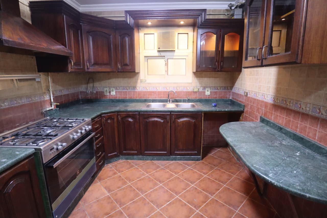 Warm And Inviting Furnished Apartment In Maadi Degla.