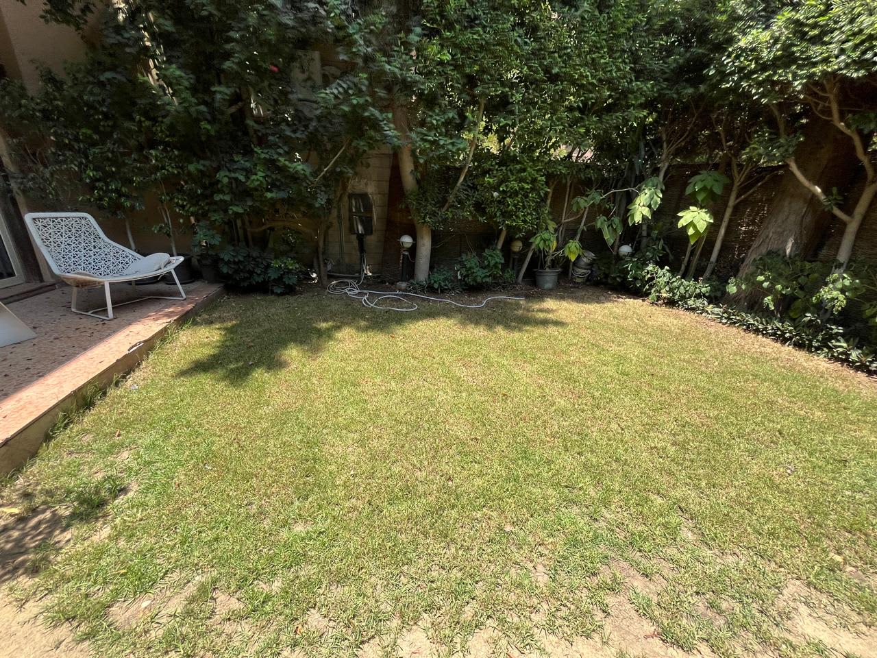 Chic Studio Apartment With Shared Garden In Quiet Maadi Area.