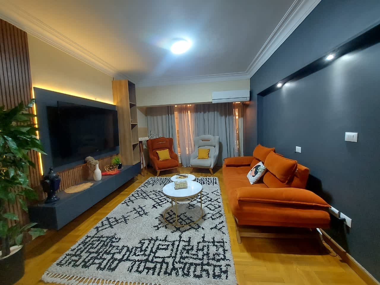 Cozy 2BR Apartment - Modern Zamalek Lifestyle