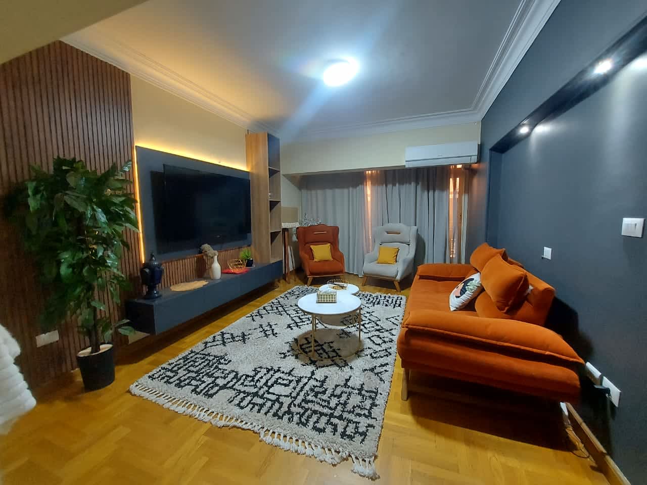 Cozy 2BR Apartment - Modern Zamalek Lifestyle