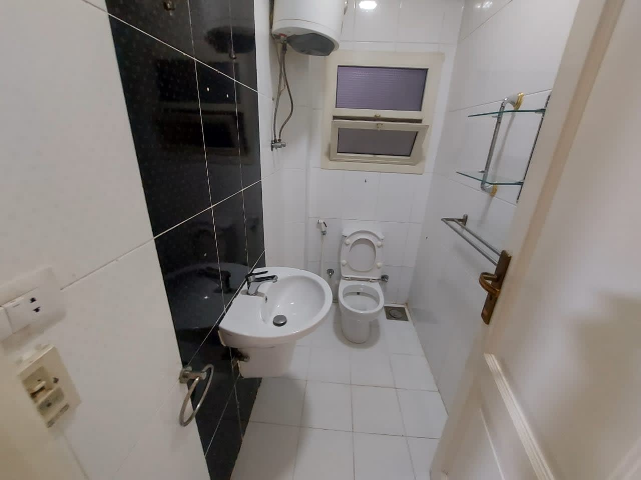 Cozy 2BR Apartment - Modern Zamalek Lifestyle